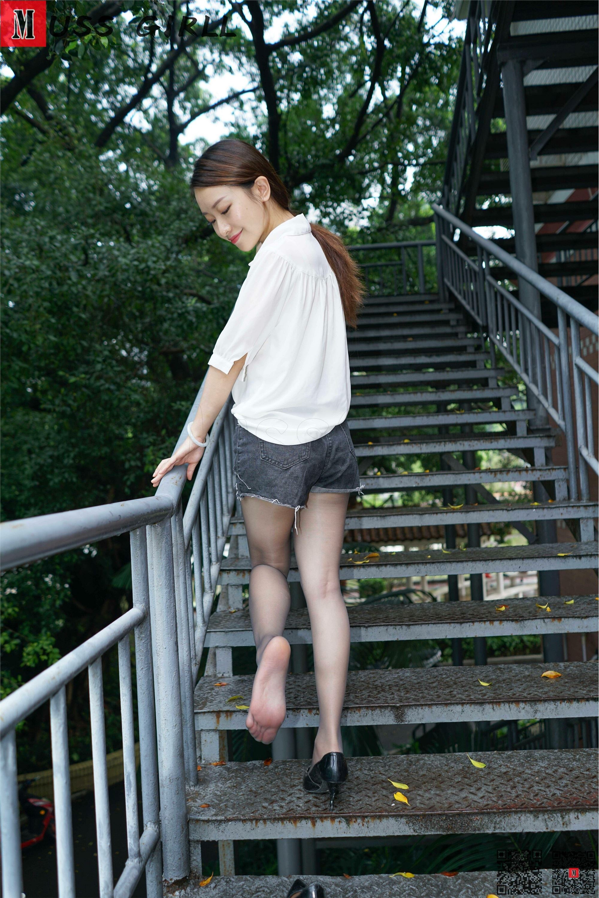 MussGirl慕丝女郎  NO.151 牛仔热裤油亮黑丝